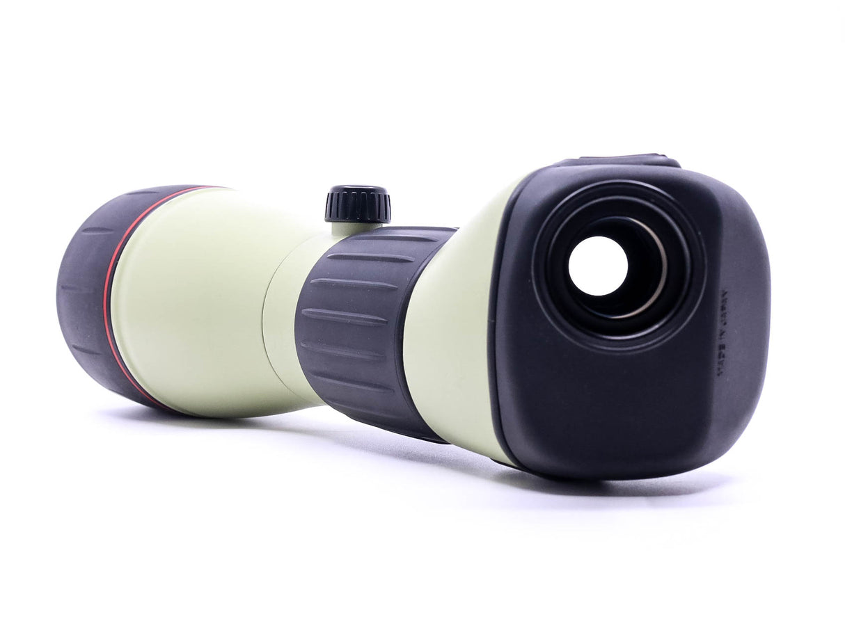 Nikon Fieldscope ED 82 (angolato)