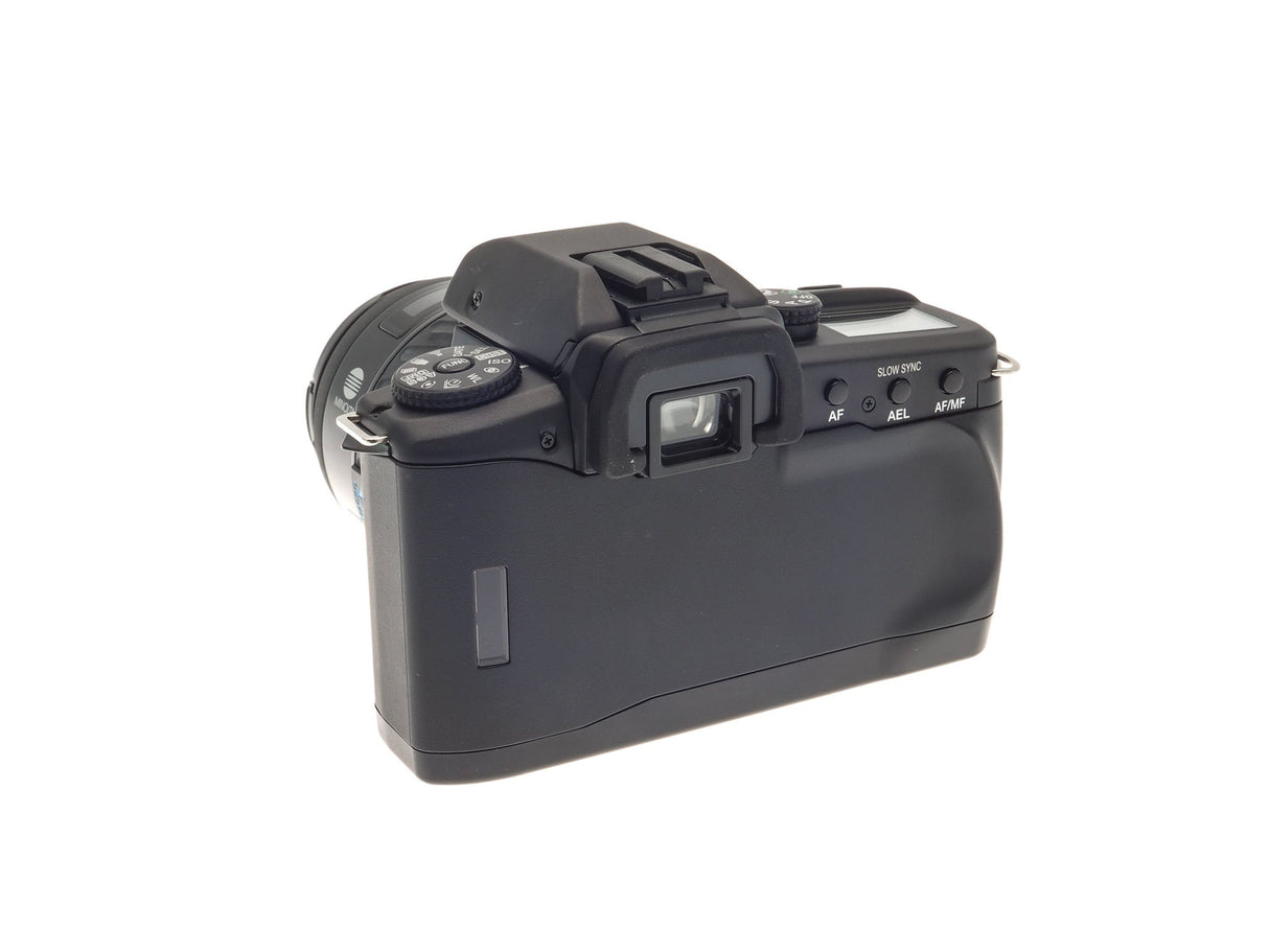 Minolta Dynax 60 Data + zoom AF 28-80mm f4-5.6