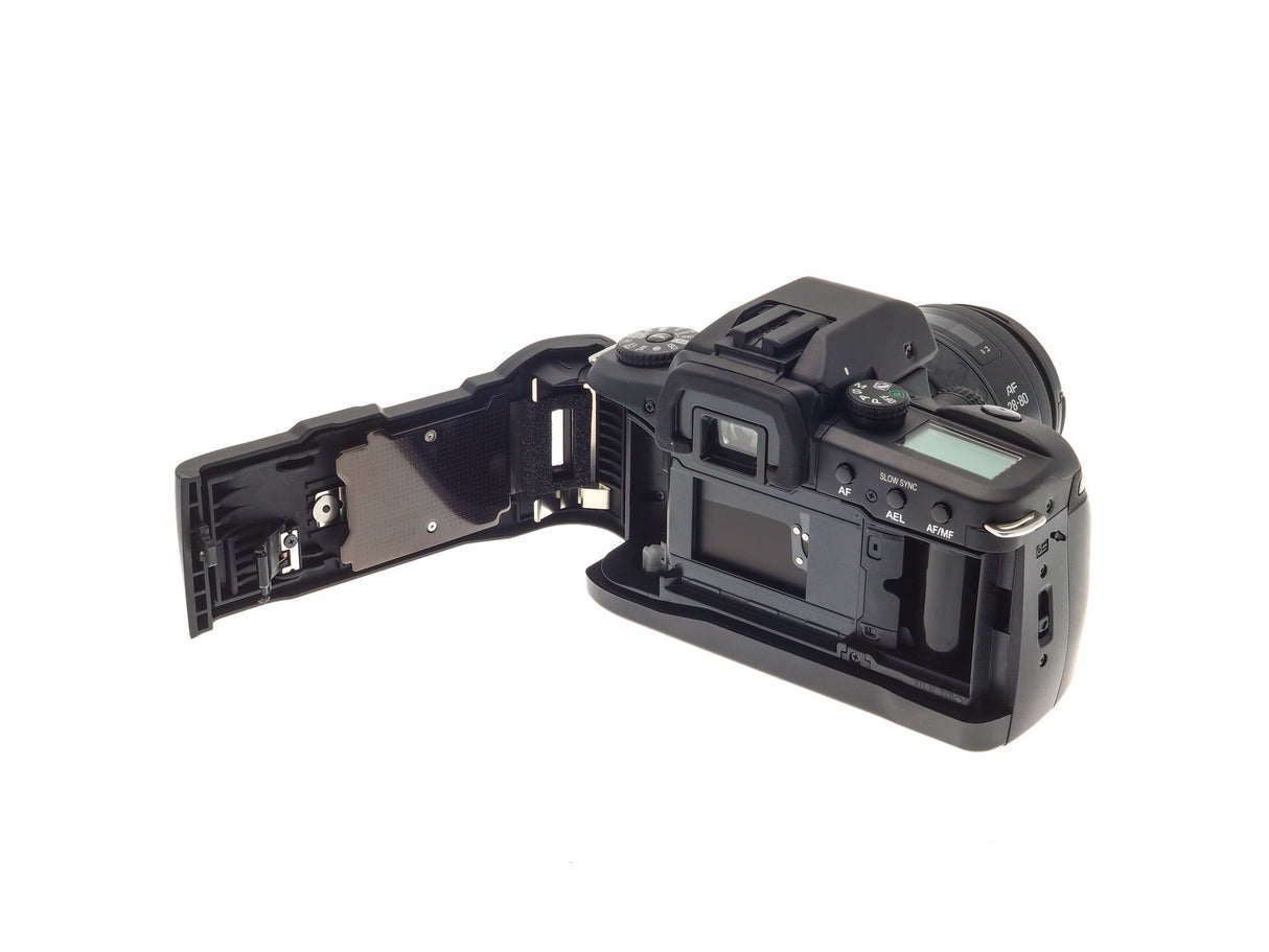 Minolta Dynax 60 Data + zoom AF 28-80mm f4-5.6