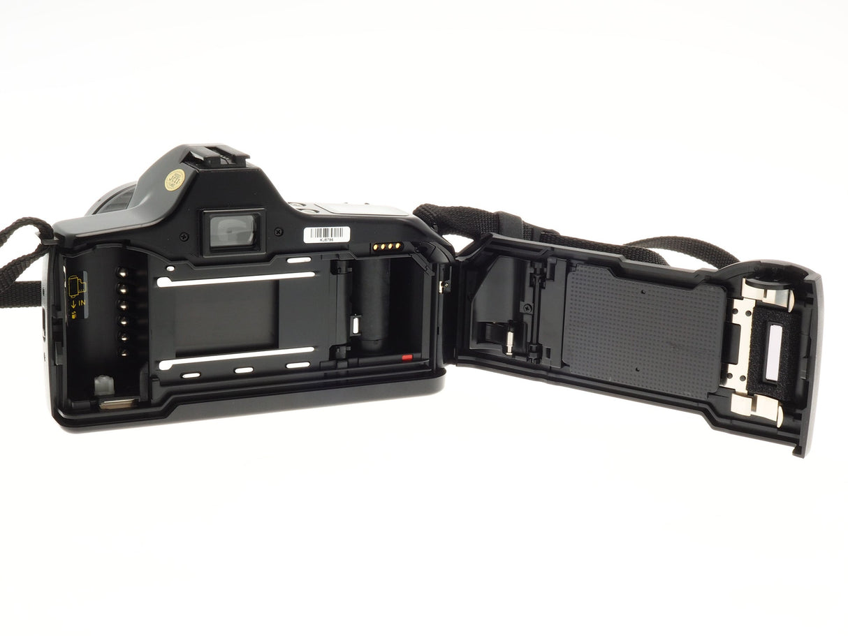 Minolta Dynax 3000i + 35-80mm f4-5.6 AF Zoom + Programma D314i