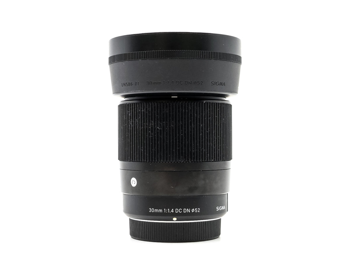 Sigma 30mm f/1.4 DC DN Contemporary - Compatibile con il formato Micro Quattro Terzi