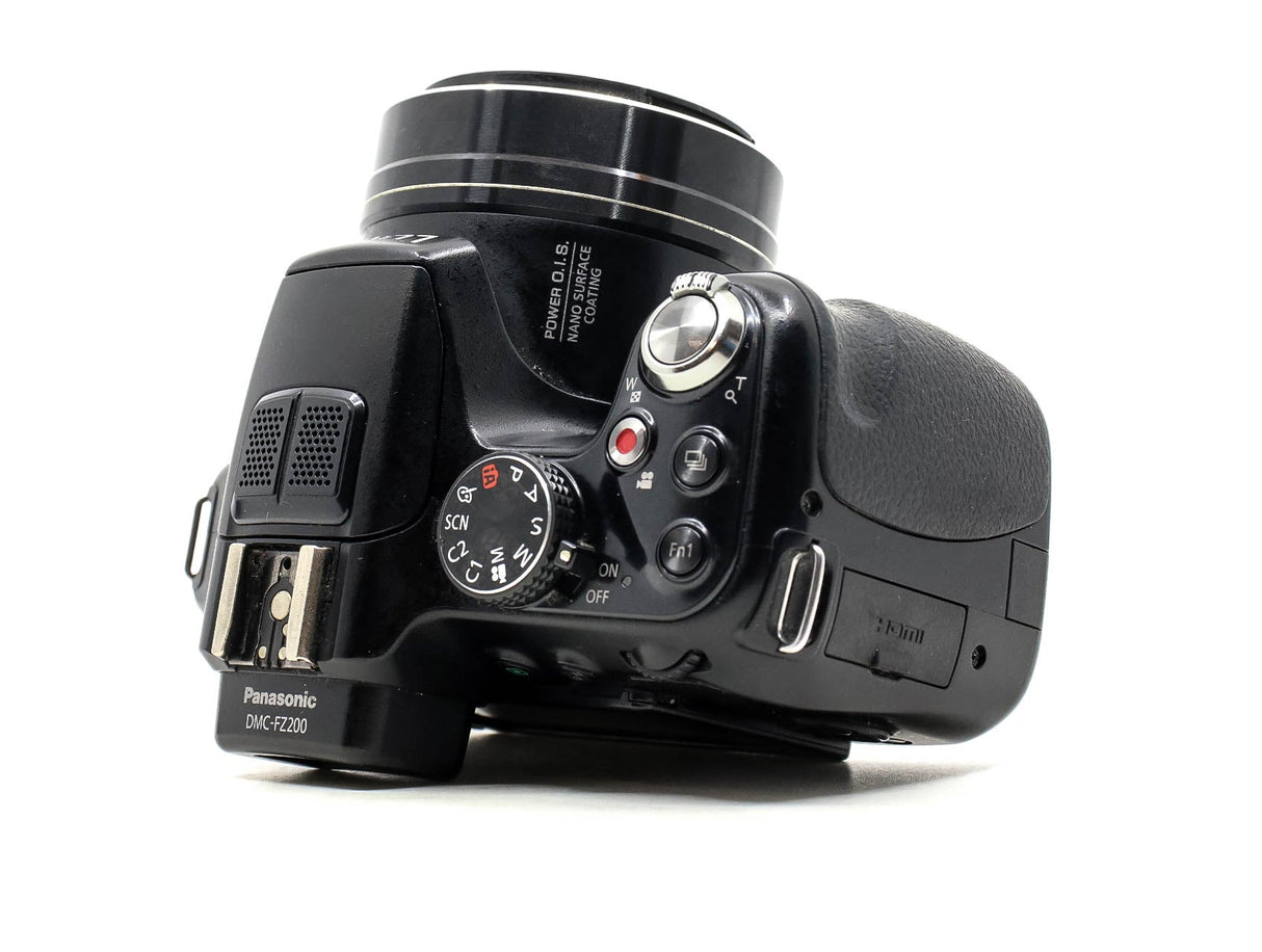 Panasonic Lumix DMC-FZ200 - segunda mano - excelente estado - detalle 3 de 4 - SKU 3796879 - Camera Market