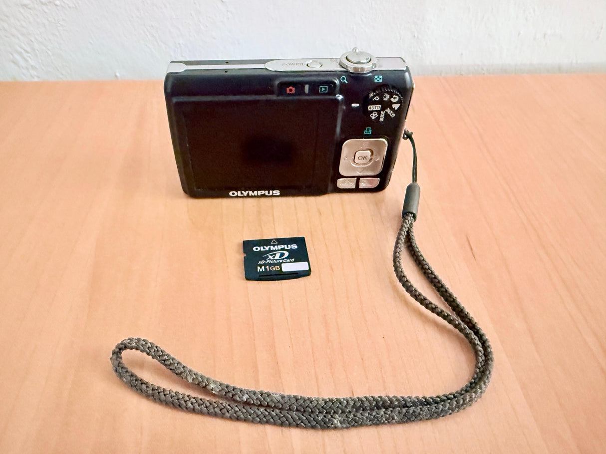 OlympusFE-30035361e3a-47a1-4be0-9b4b-f4ed5d6205cb