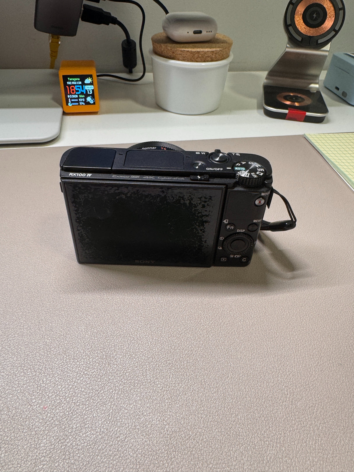 SonyRX100 IVfda44ca2-b9e0-4765-8069-eab4dd3ecbfe