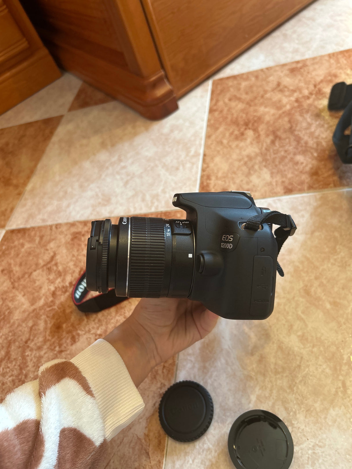 CanonCanon EOS 1200Dd0782707-f437-4555-98e7-547ffddaaa12