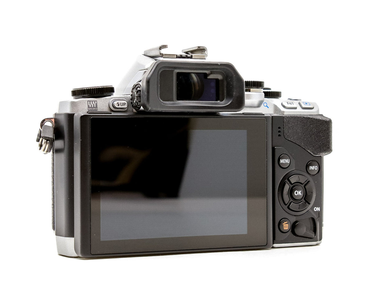Olympus OM-D E-M10 - segunda mano - excelente estado - detalle 4 de 4 - SKU 3672368 - Camera Market
