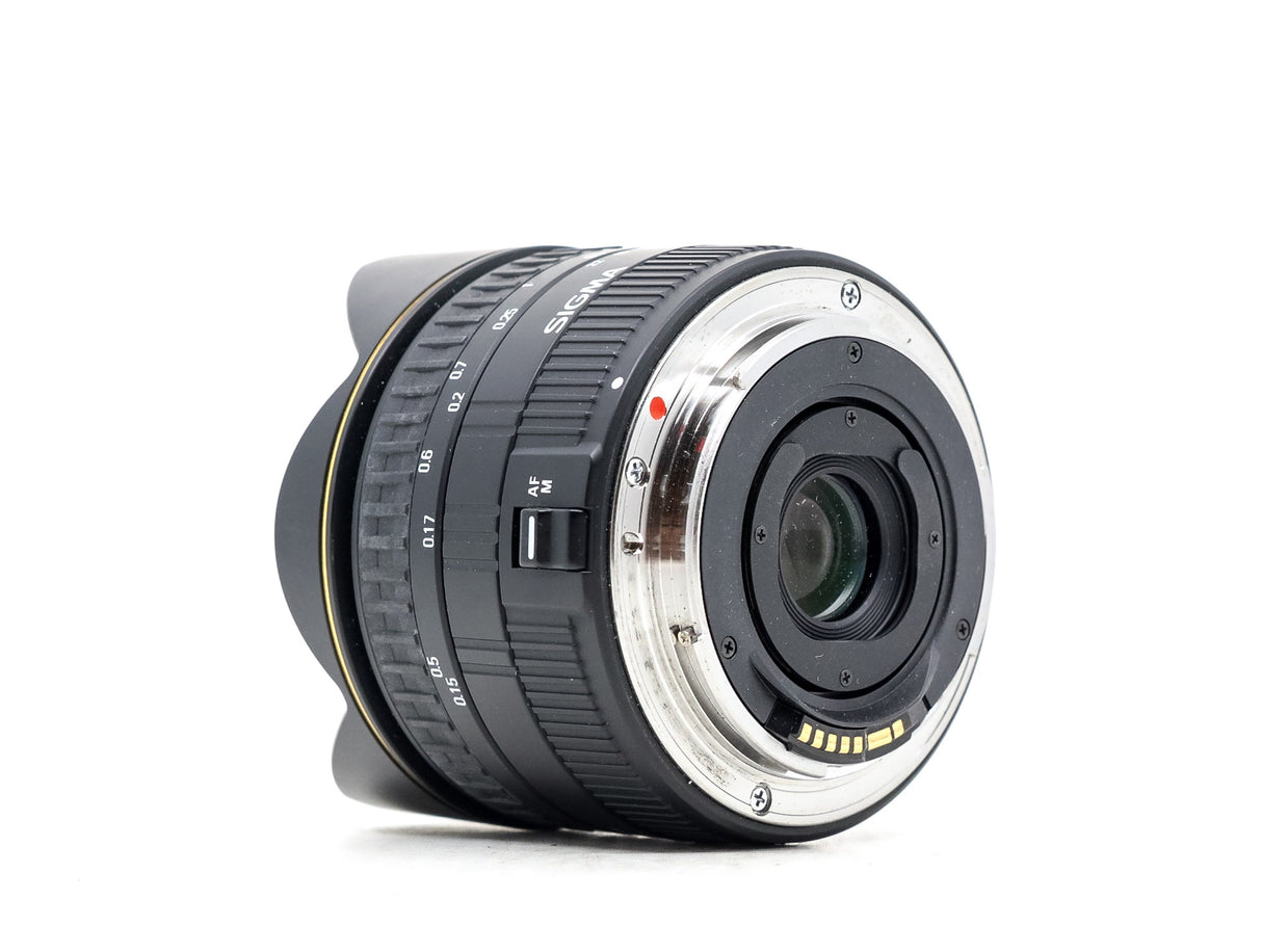 Sigma 15mm f/2.8 EX DG Fisheye - Compatibile con Canon EF
