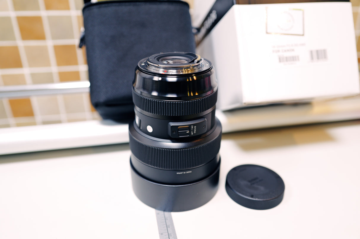 SIGMA14-24 F 2.8 CANON873e6e49-baec-4e07-b9fe-32d78921e3a0