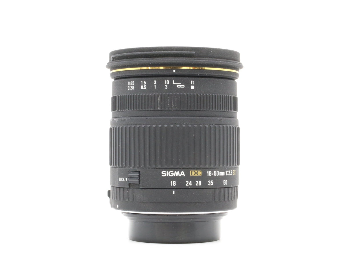 Sigma 18-50mm f/2.8 EX DC - Sigma SA Fit - segunda mano - excelente estado - foto principal - SKU 3782131 - Camera Market