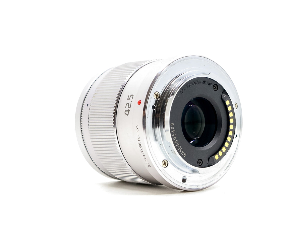 Panasonic Lumix G 42,5 mm f/1,7 ASPH Power OIS