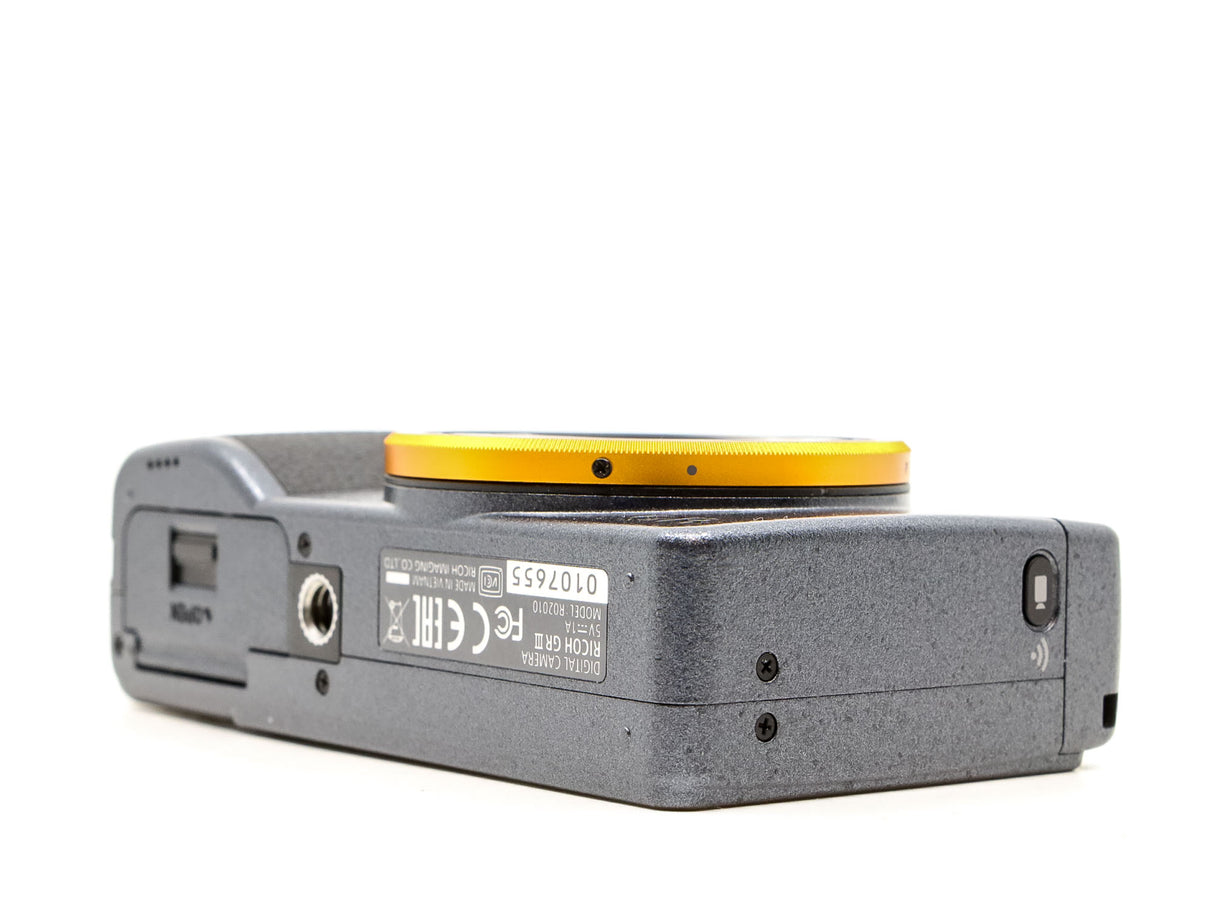 Kit speciale limitato Ricoh GR III Street Edition