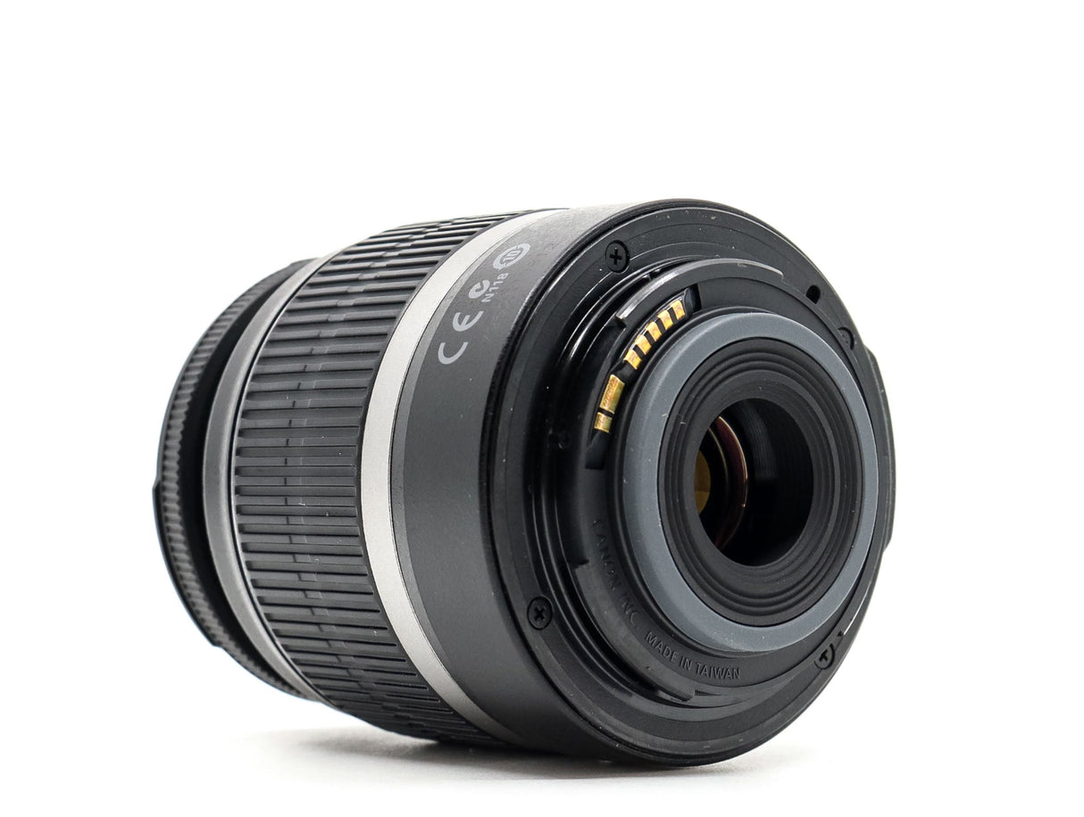 Canon EF-S 18-55mm f/3.5-5.6 IS - segunda mano - excelente estado - detalle 3 de 3 - SKU 3775180 - Camera Market
