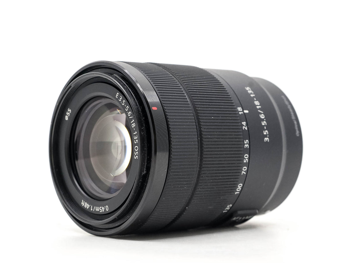 Sony E 18-135 mm f/3,5-5,6 OSS