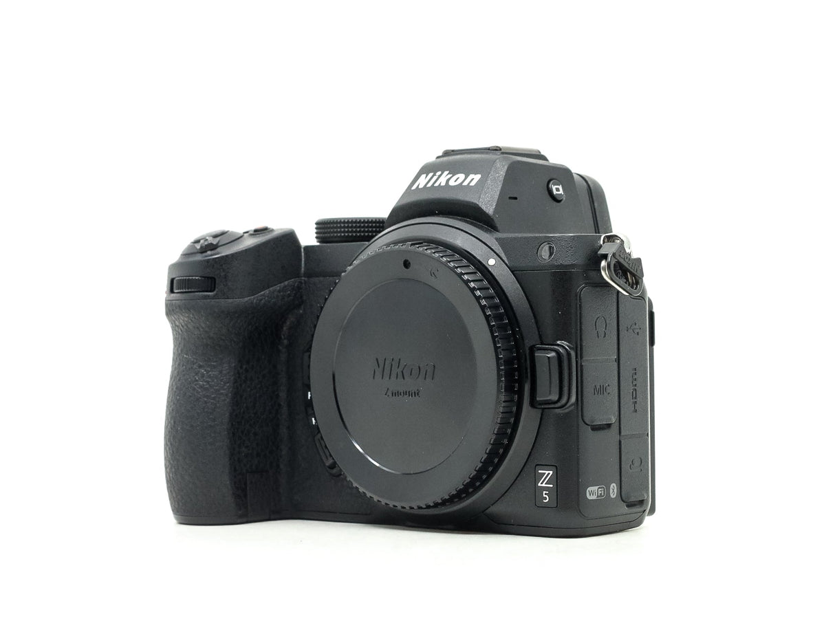 Nikon Z5 - segunda mano - excelente estado - foto principal - SKU 3785935 - Camera Market