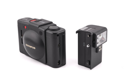 Flash elettronico Olympus XA2 + A11 – Camera Market
