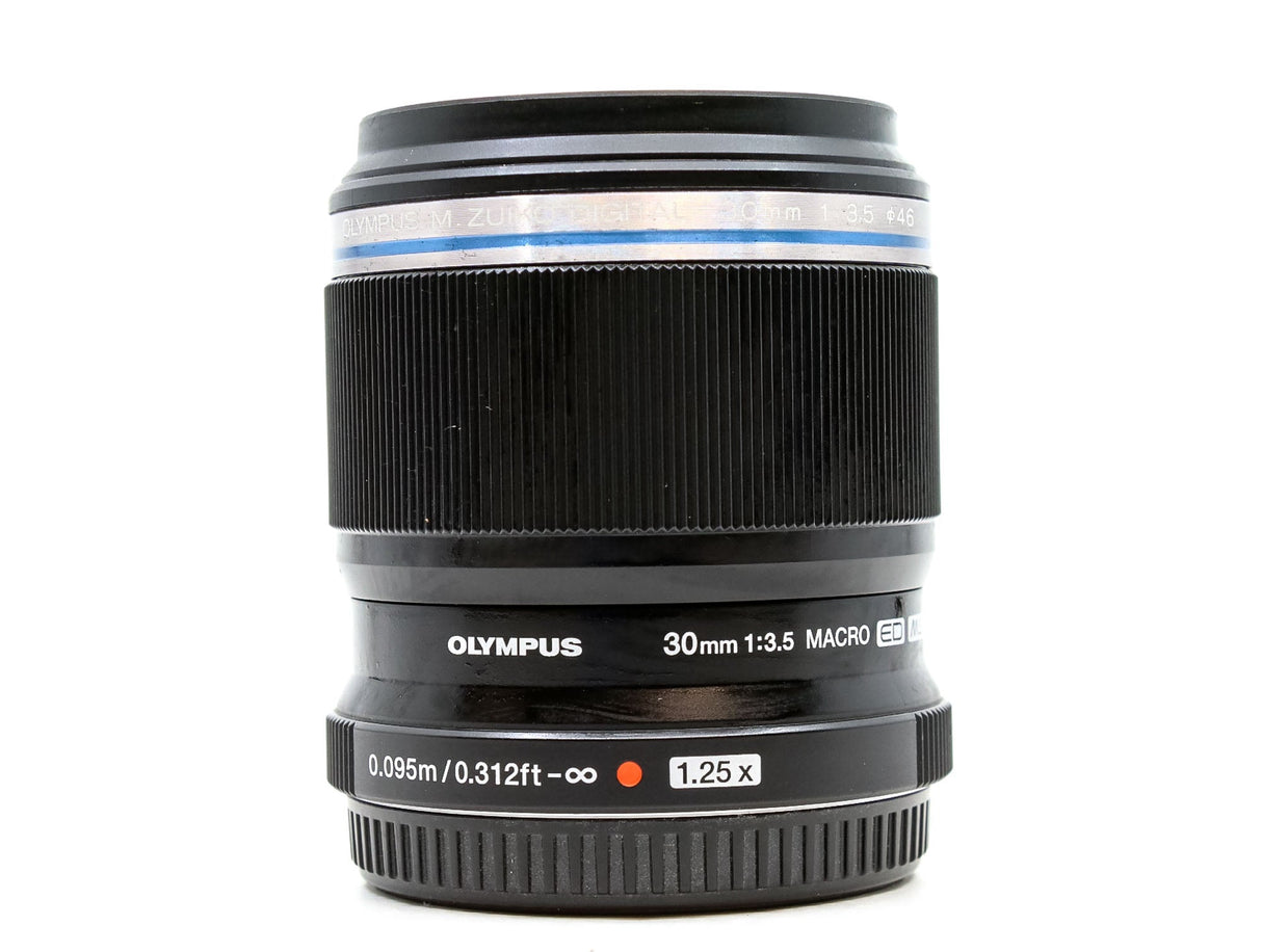 Olympus M.Zuiko Digital ED 30mm f/3.5 Macro - segunda mano - excelente estado - foto principal - SKU 3785680 - Camera Market