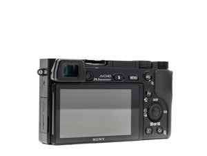 Sony Alpha A6000 - segunda mano - excelente estado - detalle 4 de 4 - SKU 3781477 - Camera Market