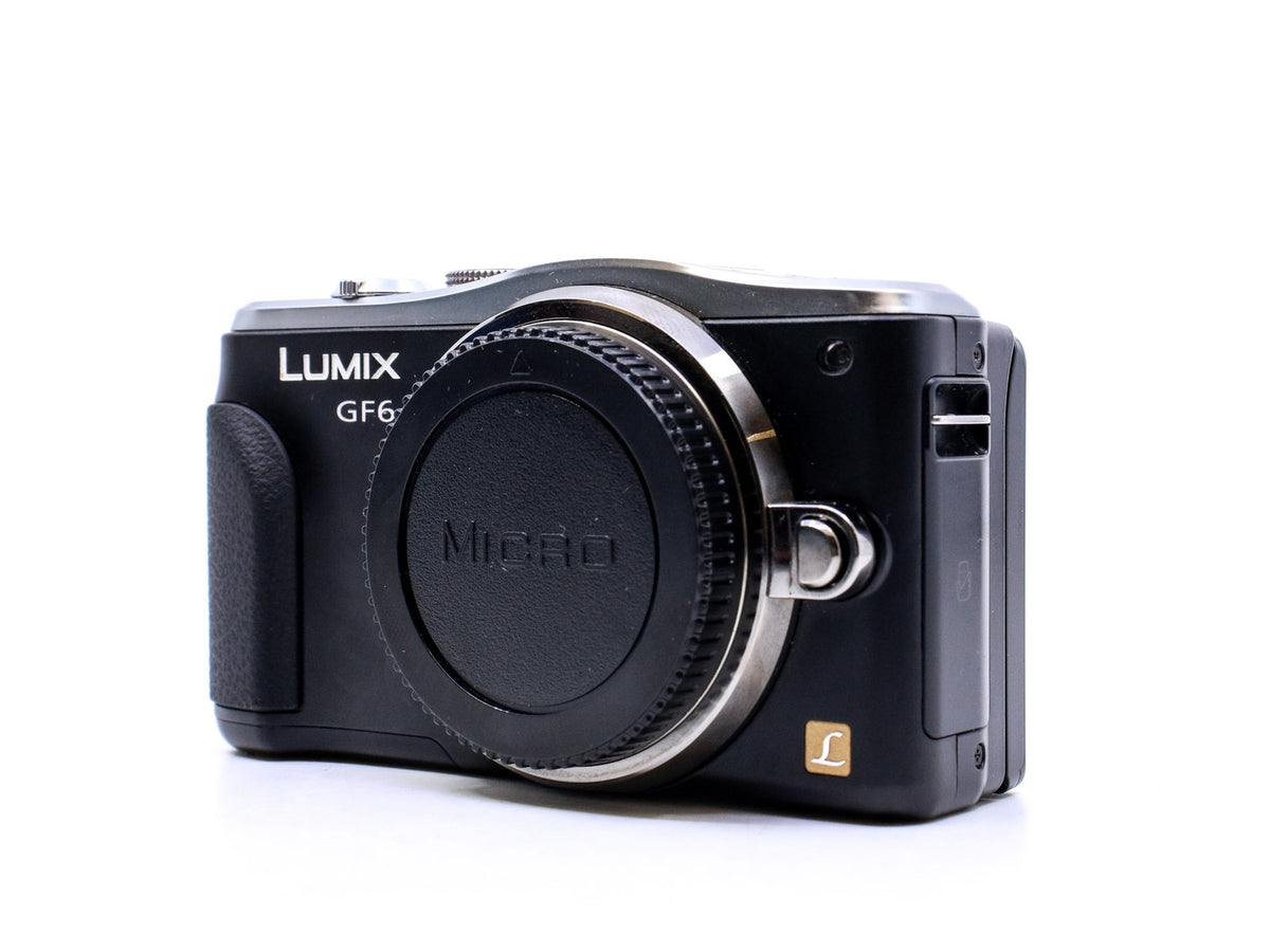 Panasonic Lumix DMC-GF6 · immagine principale