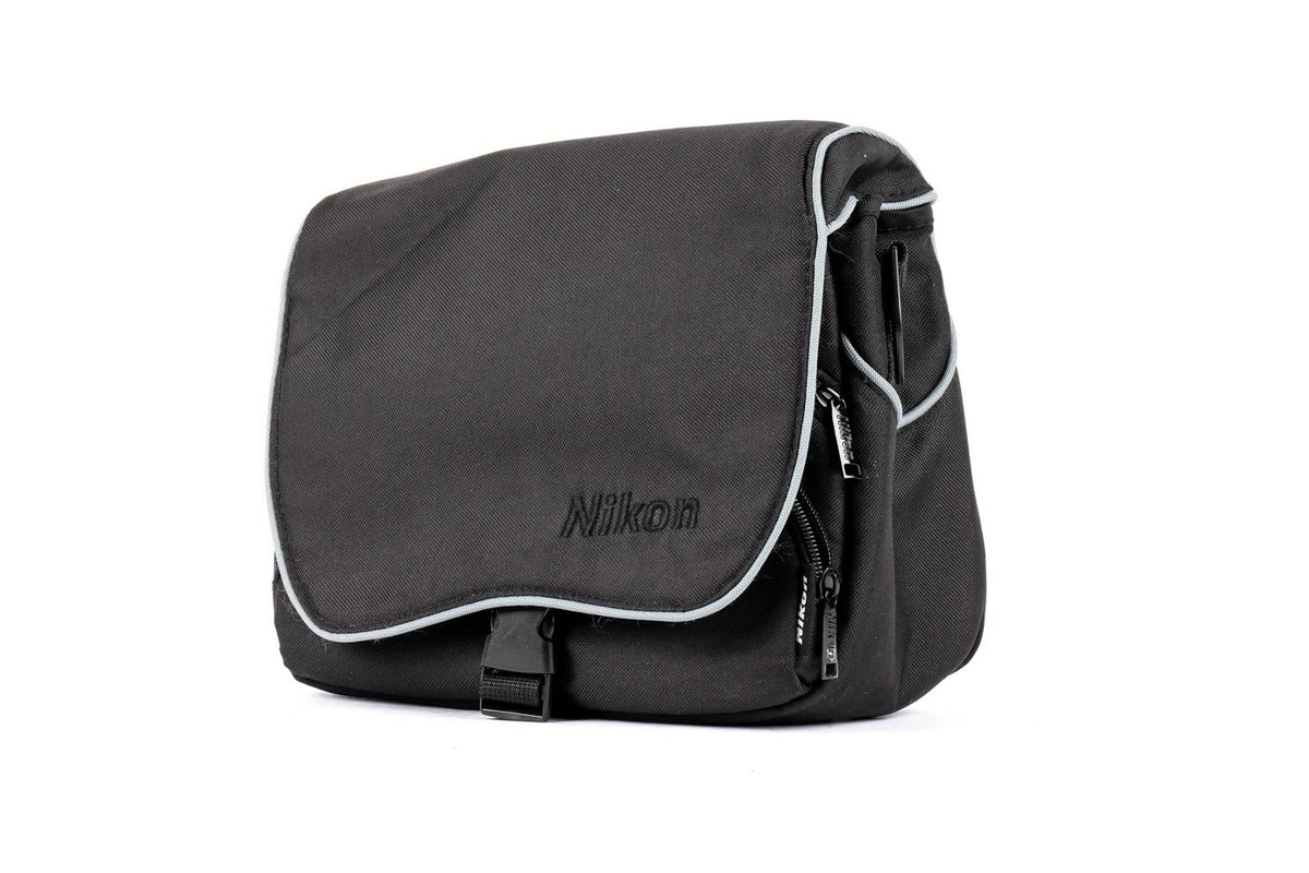 Nikon CF-EU04 Camera Bag · immagine principale