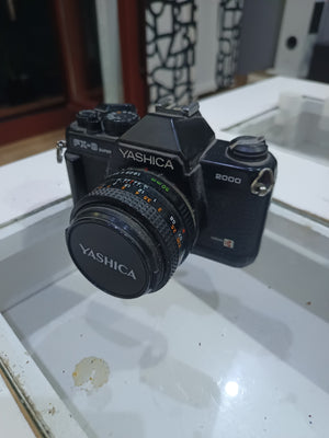 Yashica Fx-34f83d4a1-6de9-4731-b7a4-aaa62f37808c