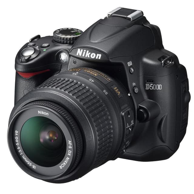 SLR D5000 - Nero + Nikon AF-S DX Nikkor ED 18-55mm f/3.5-5.6G II f/3.5-5.6G II  · immagine principale