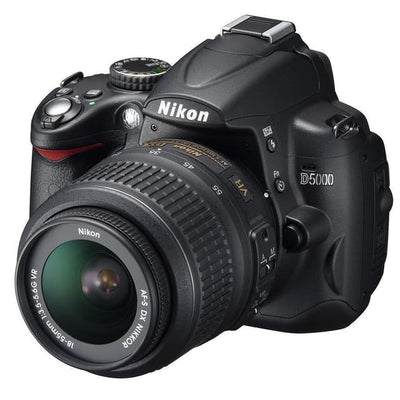 SLR D5000 - Black + Nikon AF-S DX Nikkor ED 18-55mm f/3.5-5.6G II f/3.5-5.6G II 