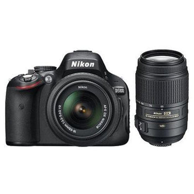 D5000 Spiegelreflexkamera - Schwarz + Nikon AF-S Nikkor DX VR 18-55mm f/3.5-5.6 VR + AF-S Nikkor DX 55-200mm f/4-5.6G ED VR f/3.5-5.6 + f/4-5.6