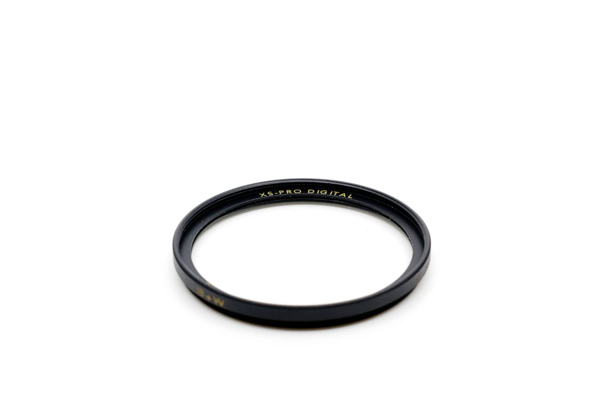 Filtro nano B+W MASTER 010 UV-Haze MRC da 49 mm · immagine principale