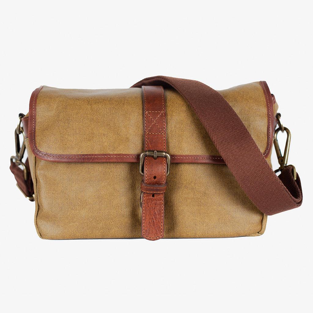 París Olive green Waxed Canvas Camera Bag · immagine principale