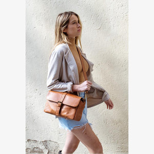 París tanned Leather Camera Bag