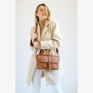 París tanned Leather Camera Bag