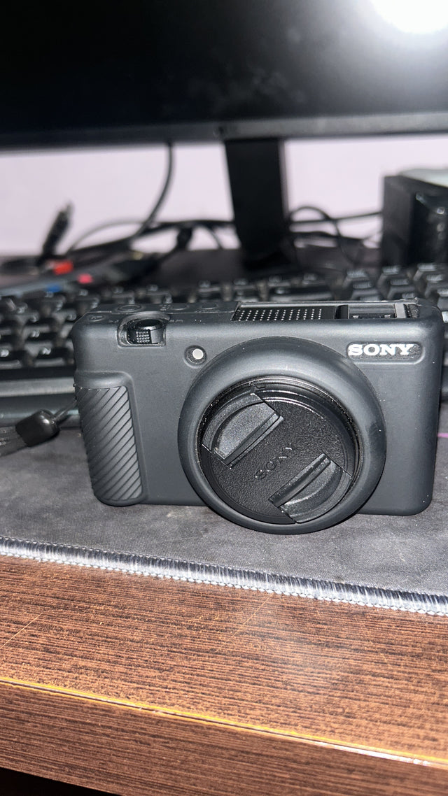 SonyZv 1f11561575-c26d-4c00-9a16-5117ffd18d2e