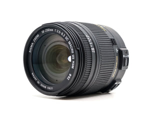 Sigma 18-250mm f/3.5-6.3 DC Macro OS HSM - Canon EF-S Fit - segunda mano - excelente estado - detalle 2 de 3 - SKU 3781271 - 