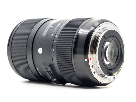 Sigma 18-35mm f/1.8 DC HSM ART – Canon EF-S Anschluss