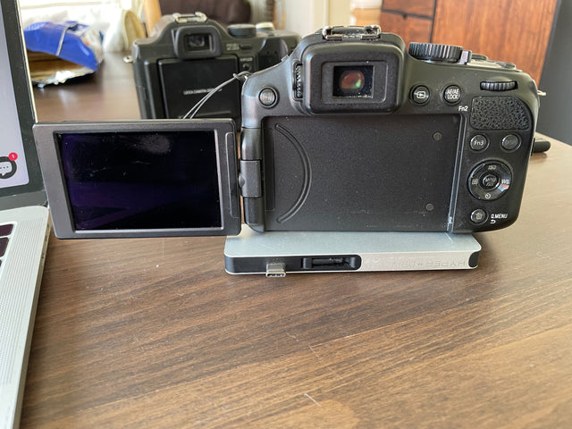 LeicaV-Lux 43a0c5dd5-0768-4d3d-b885-7b3f4be5b0fd