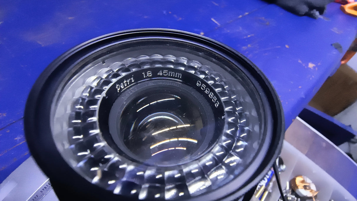 Petri7sc3744657-4a7d-4573-b25c-1819835b696f