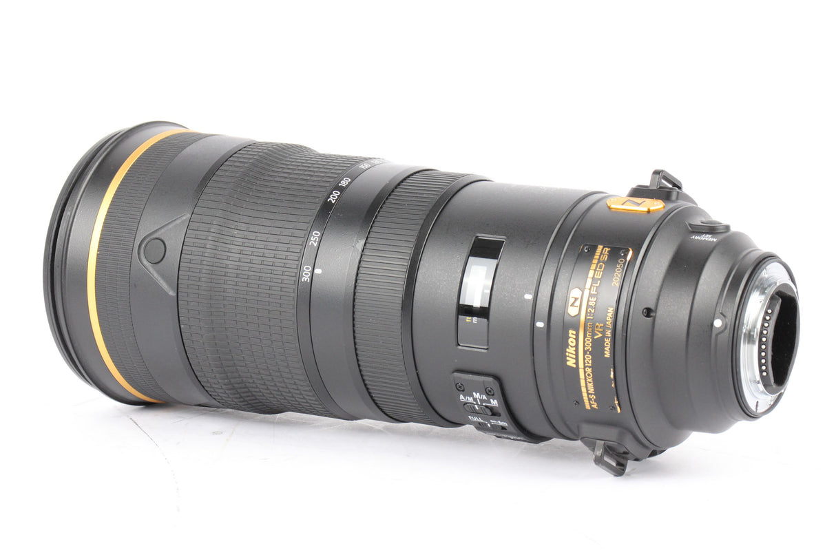 Nikon AF-S Nikkor 120-300mm f/2.8E FL ED SR VR