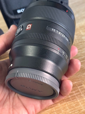 SONYSEL24F14GM52c3ee3c-f2c0-49ec-bbb3-a8590d2156fc