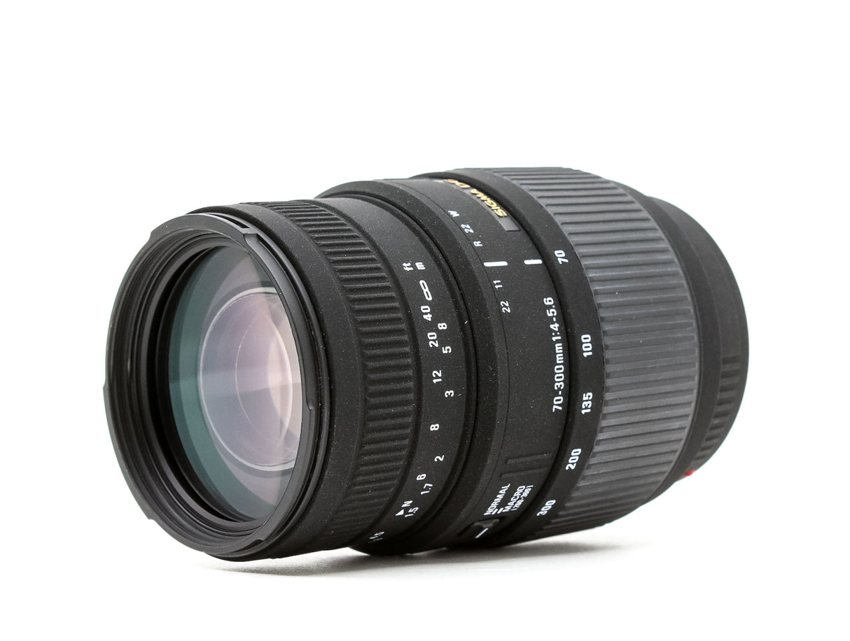 Sigma 70-300mm f/4-5.6 DG Macro - Sigma SA Fit