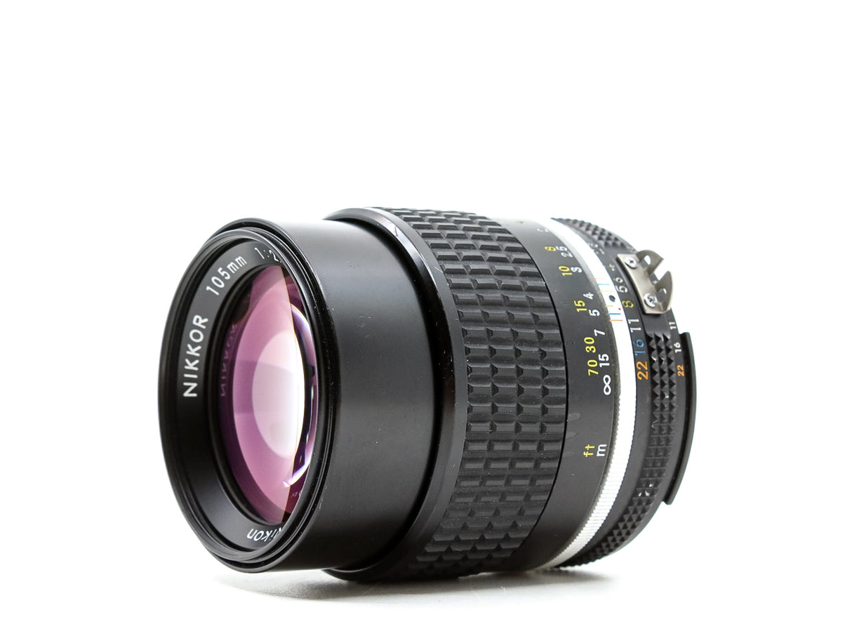 Nikon Ai-S Nikkor 105mm f/2.5