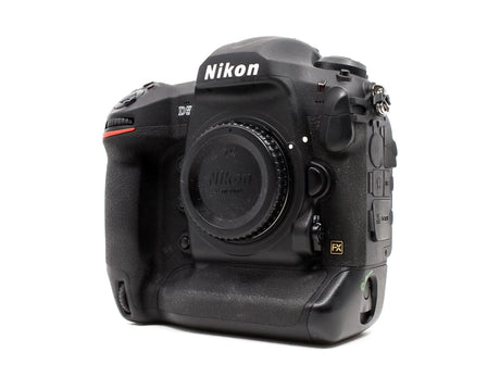 Nikon D5 (Doppio XQD)