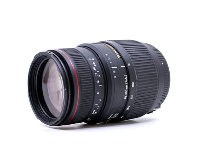 Sigma 70-300mm f/4-5.6 APO DG Macro (2005) - Nikon Anschluss