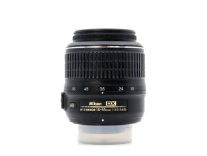 Nikon AF-P DX Nikkor 18-55mm f/3.5-5.6G - segunda mano - excelente estado - foto principal - SKU 3648917 - Camera Market