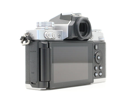 Nikon Z fc - segunda mano - excelente estado - detalle 4 de 4 - SKU 3770022 - Camera Market
