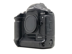 Canon EOS 1D Mark II N