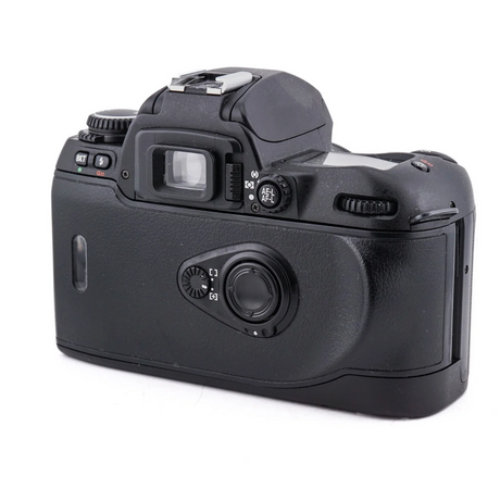 Nikon F80 + 50mm f1.8 AF Nikkor - Fotocamera reflex 35mm Premium
