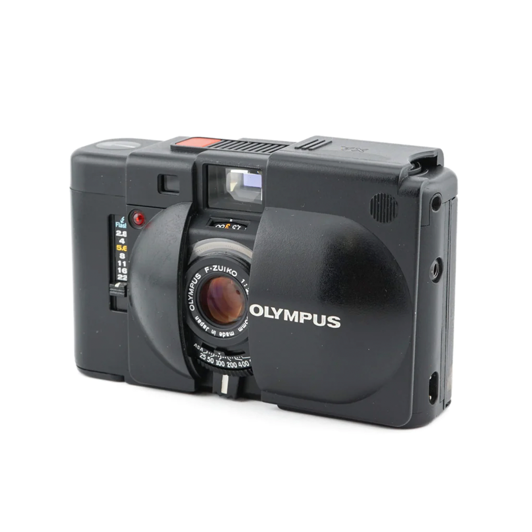 Fotocamera a pellicola Olympus XA f/2.8 - 35 mm · immagine principale