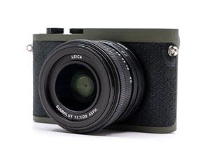 Leica Q2 Reporter Edition