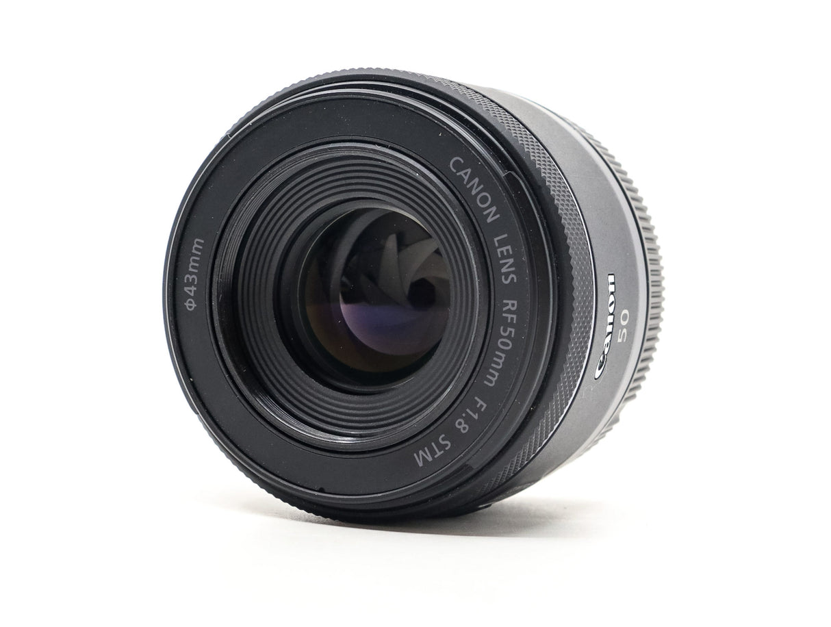 Canon RF 50mm f/1.8 STM