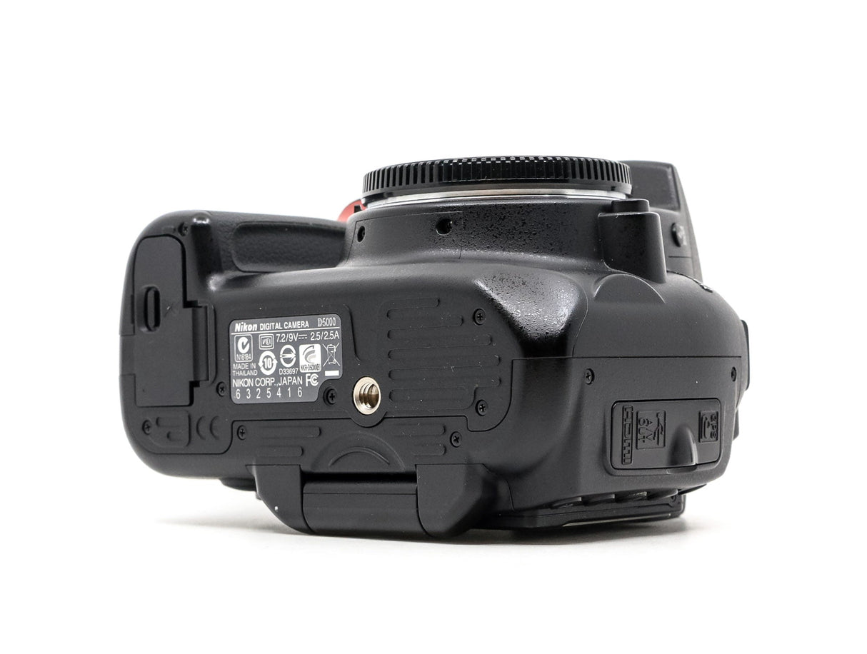 Nikon D5000 - segunda mano - excelente estado - detalle 2 de 4 - SKU 3712364 - Camera Market